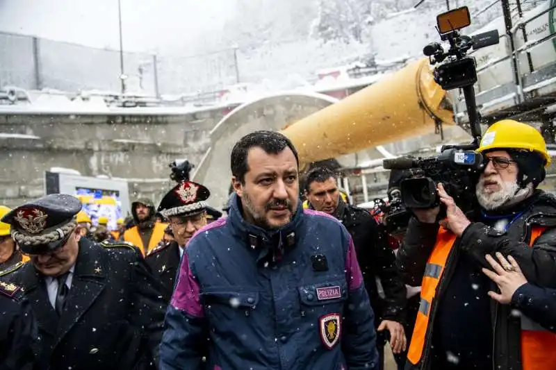 salvini visita il cantiere tav di chiomonte 43