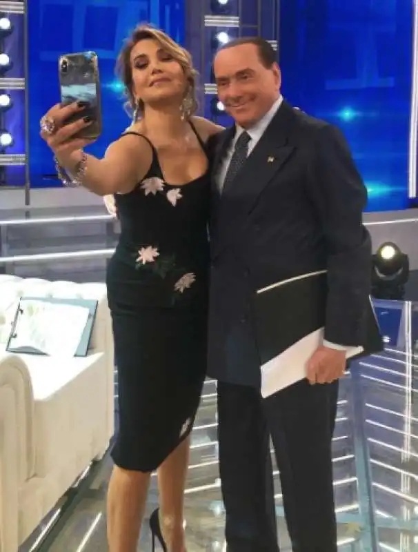 SILVIO BERLUSCONI BARBARA D URSO DOMENICA LIVE