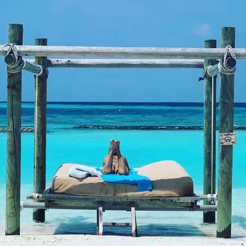 sonia bruganelli alle maldive