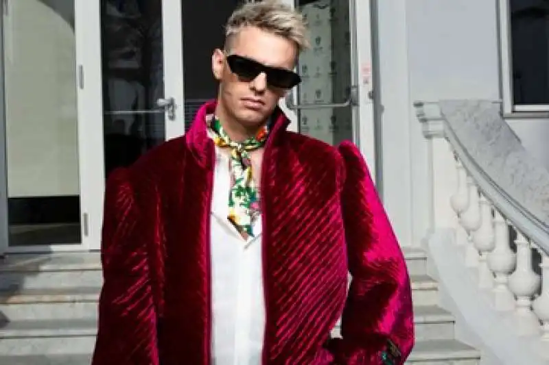 achille lauro tw 1