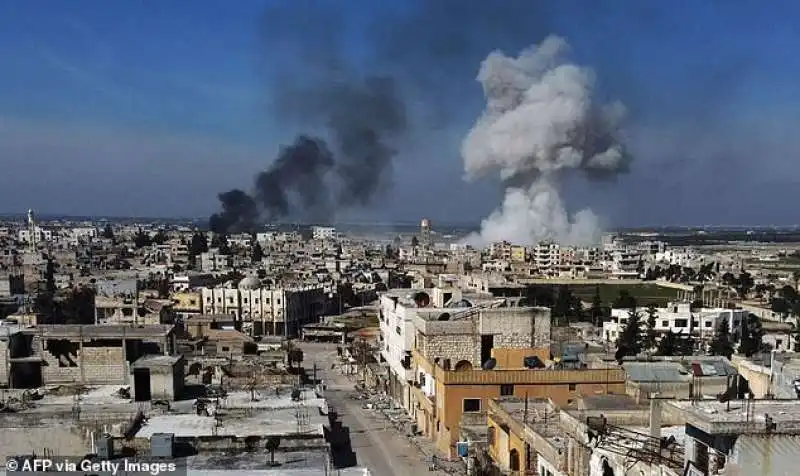 bombardamenti a idlib