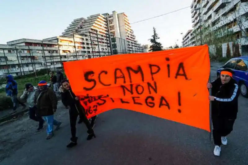 comitato vele corteo a scampia