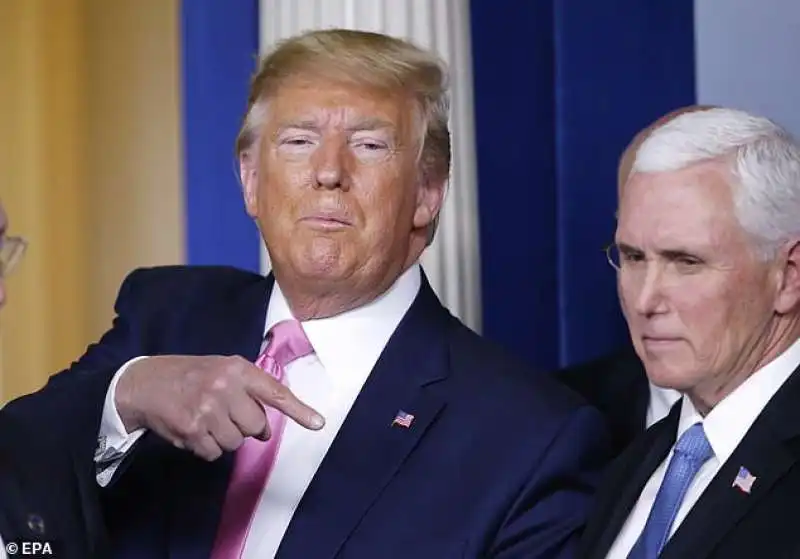 donald trump nomina mike pence responsabile per l'emergenza coronavirus