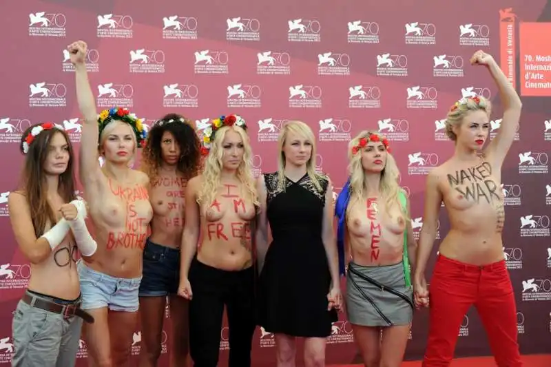 femen al photocall del film ukraine is not a brothel   festival del cinema di venezia   2013 4