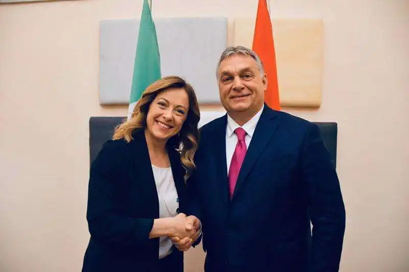 GIORGIA  MELONI VIKTOR ORBAN