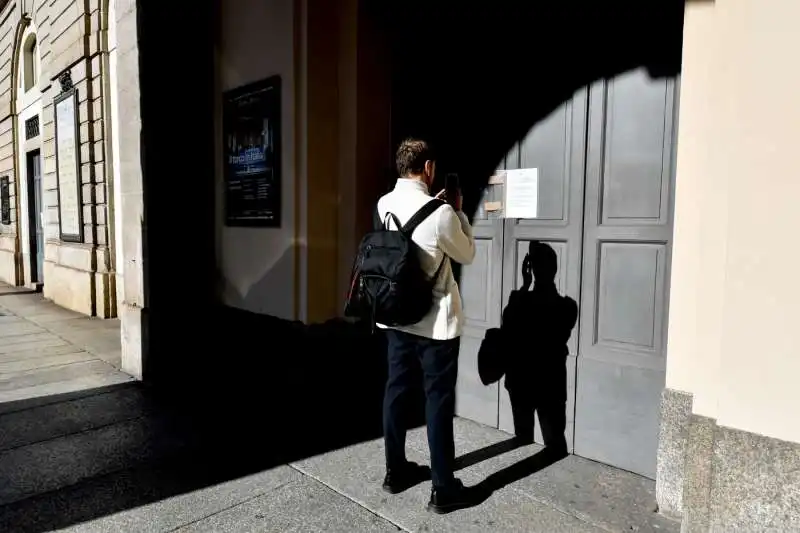 il centro di milano durante l'emergenza coronavirus 15