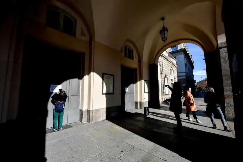 il centro di milano durante l'emergenza coronavirus 16