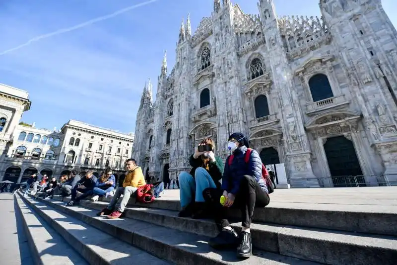 il centro di milano durante l'emergenza coronavirus 26