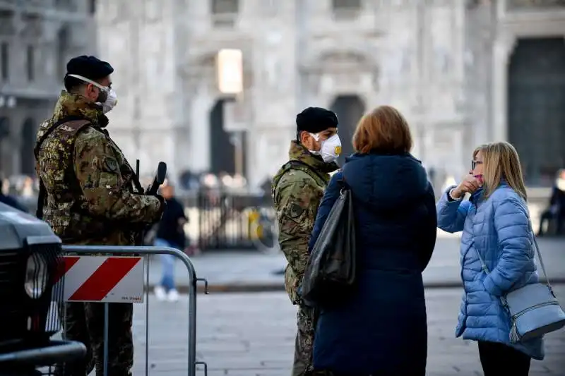 il centro di milano durante l'emergenza coronavirus 4