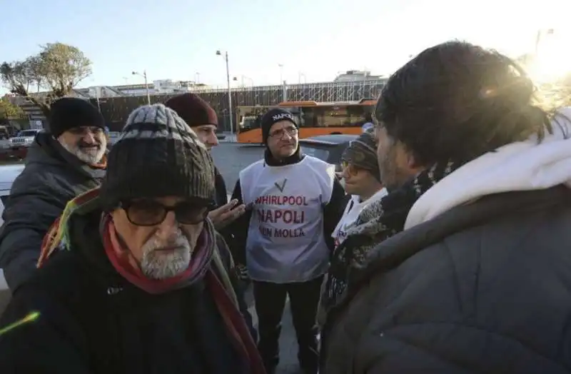 il flash mob flop delle sardine a scampia 8