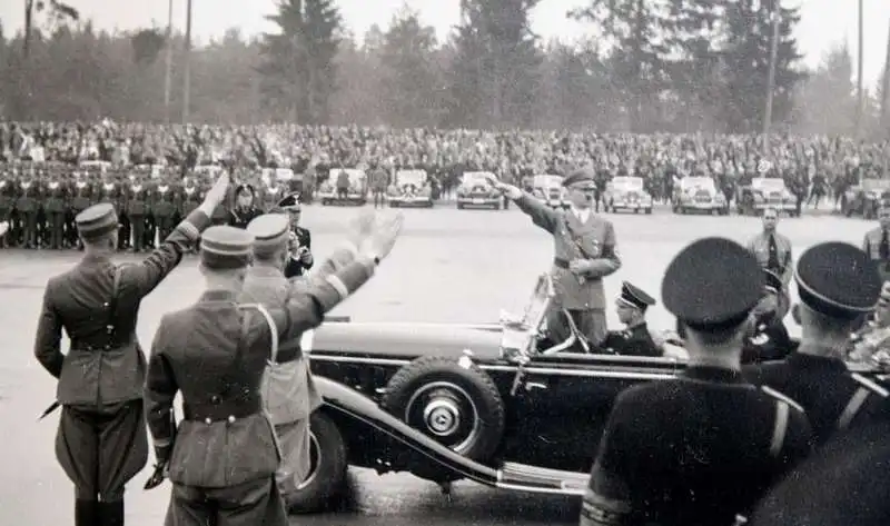 il nazismo visto dalla guardia del corpo di hitler 21