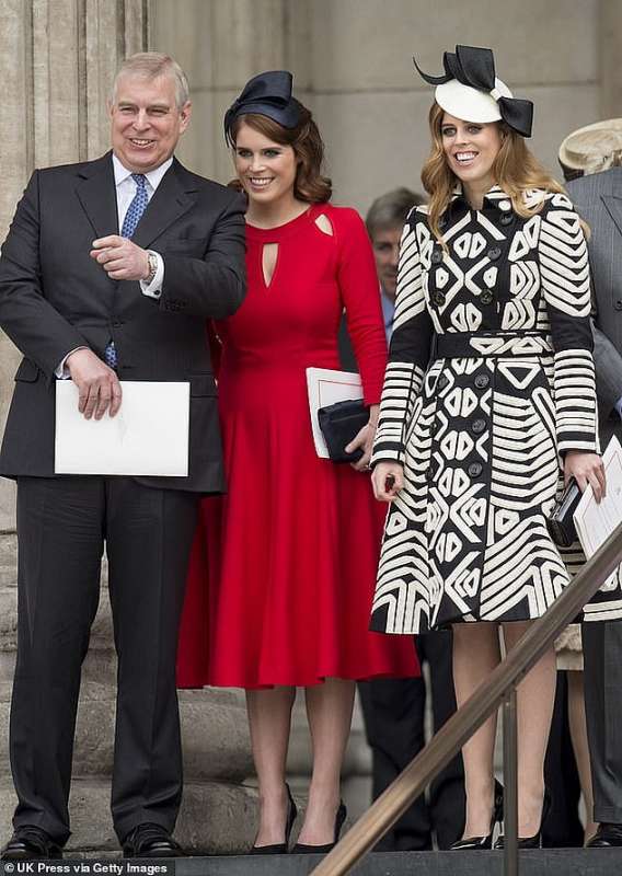 il principe andrea con beatrice e eugenie