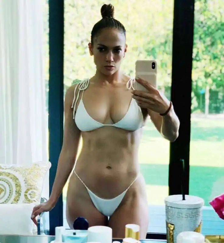 jennifer lopez 2