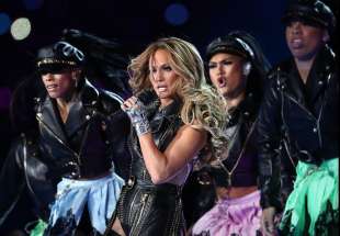 jennifer lopez al super bowl 2