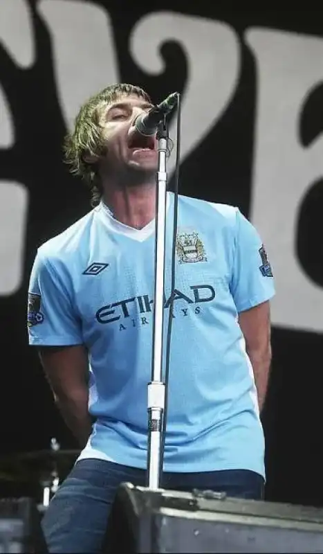 liam gallagher  real city