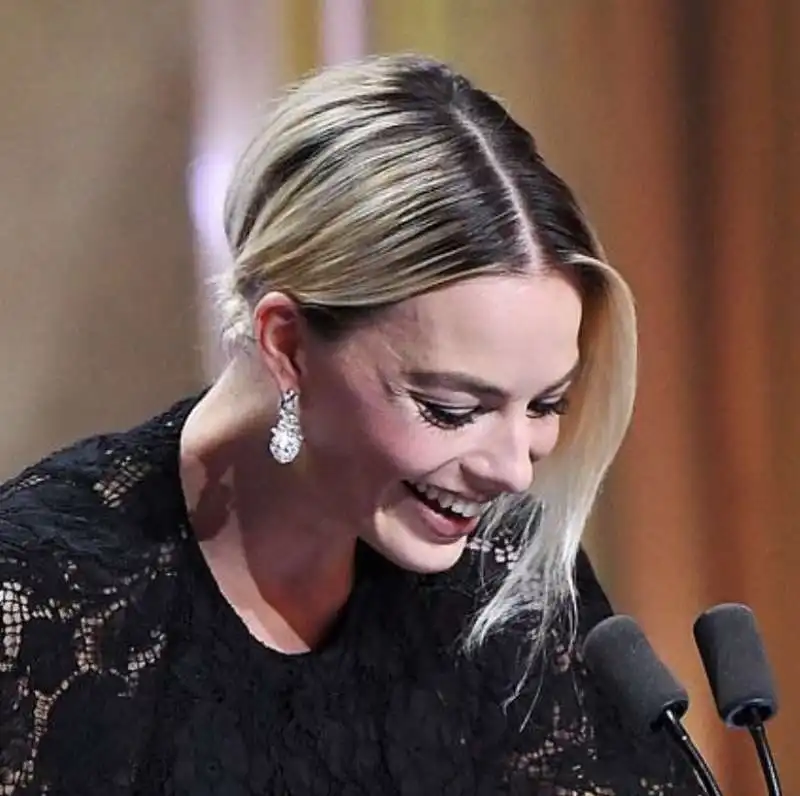 margot robbie 2