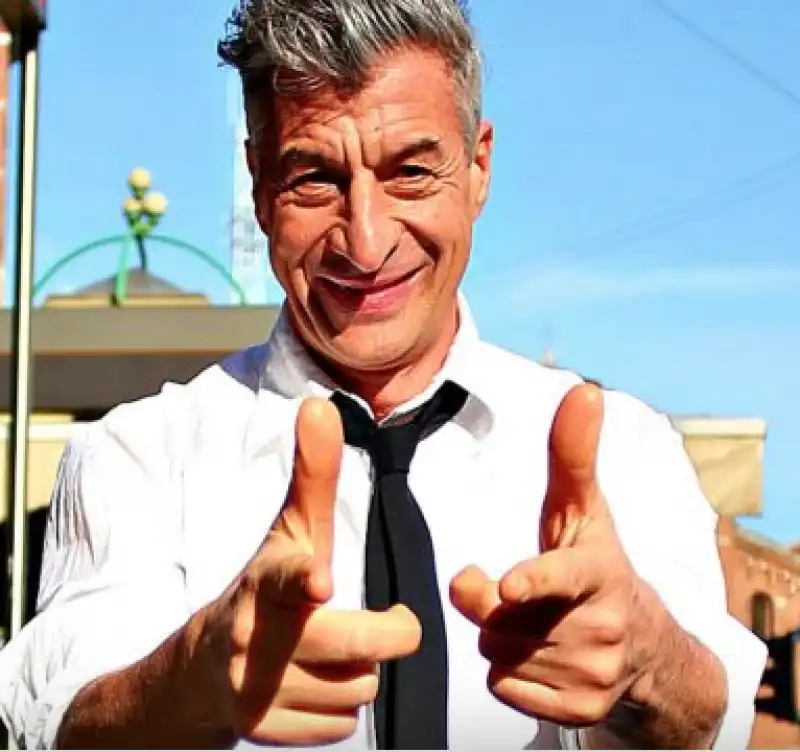 maurizio cattelan