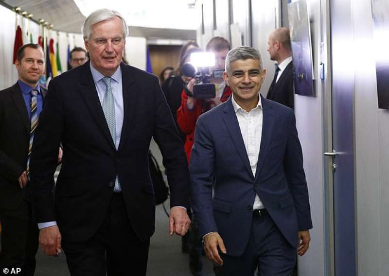 michel barnier con il sindaco di londra sadiq khan