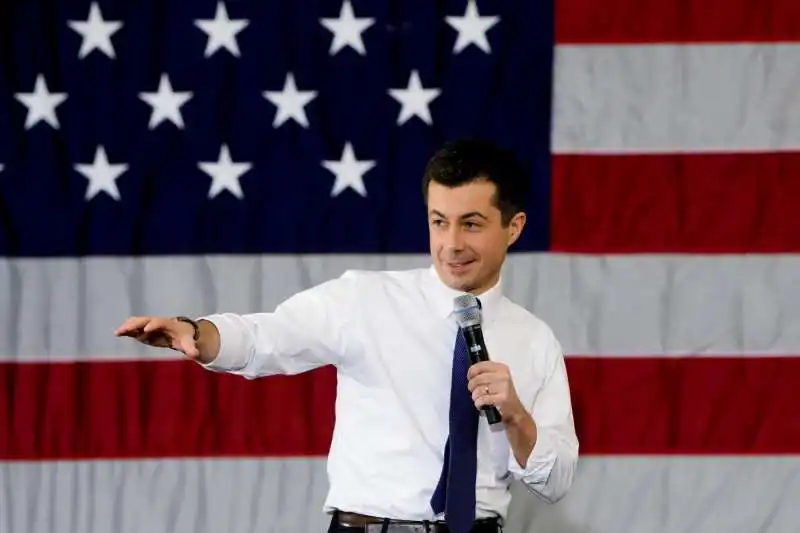 pete buttigieg in campagna elettorale a nashua in new hampshire 11