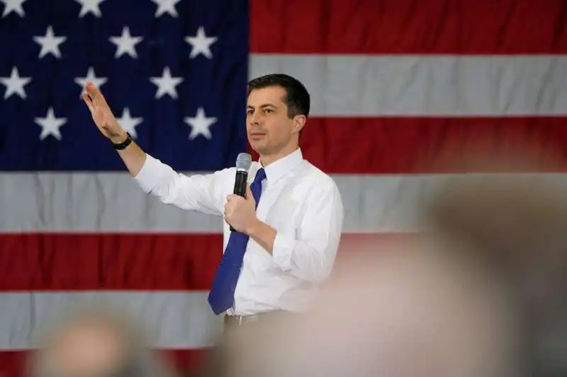 pete buttigieg in campagna elettorale a nashua in new hampshire 14