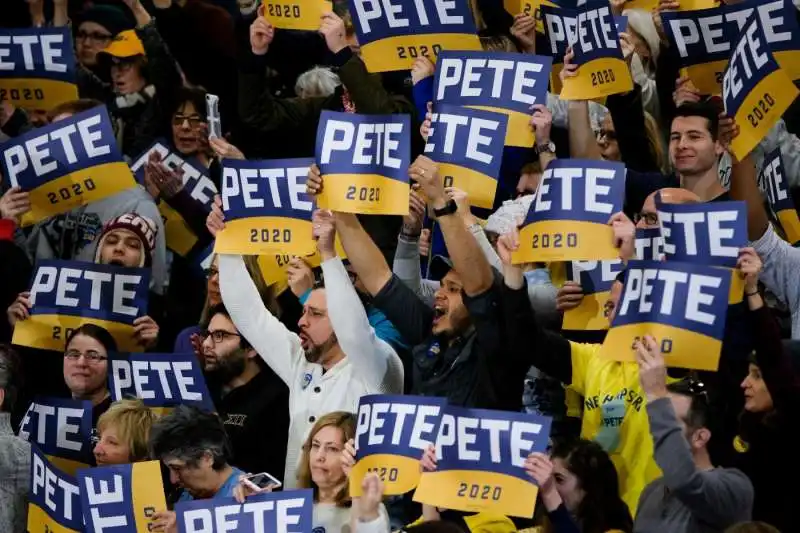 pete buttigieg in campagna elettorale a nashua in new hampshire 7