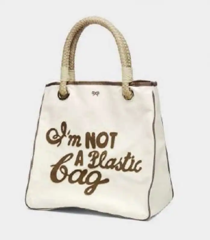 plastic bag di anya hindmarch