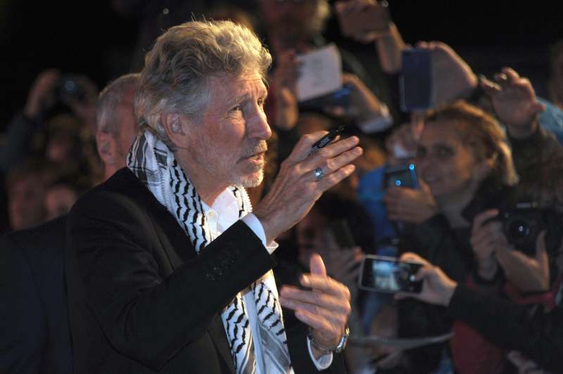 roger waters con la kefiah 1