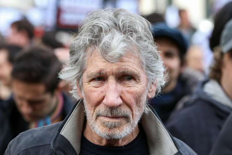 roger waters proteste a londra contro l'estradizione di julian assange