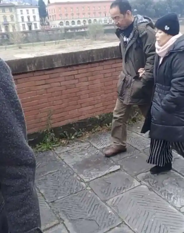 turisti cinesi insultati a firenze