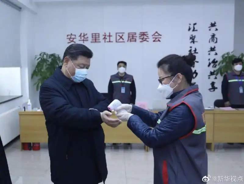 xi jinping con la mascherina a pechino 2