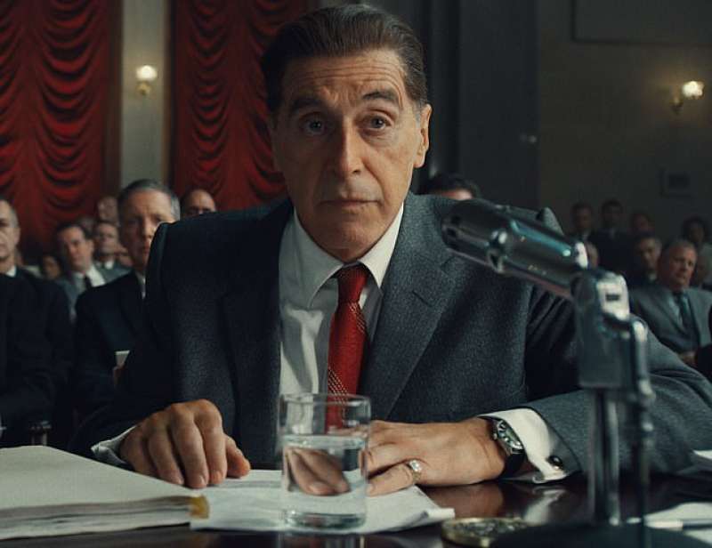 al pacino interpreta hoffa in the irishman