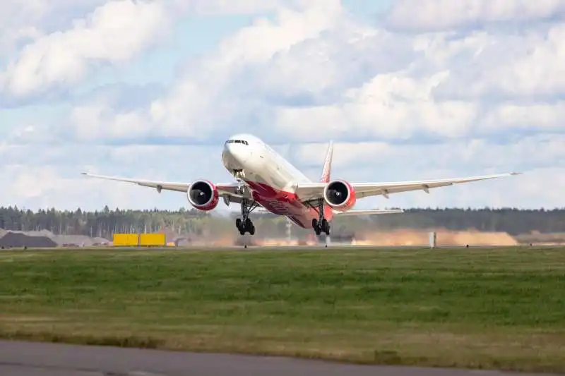 boeing 777 rossiya 1