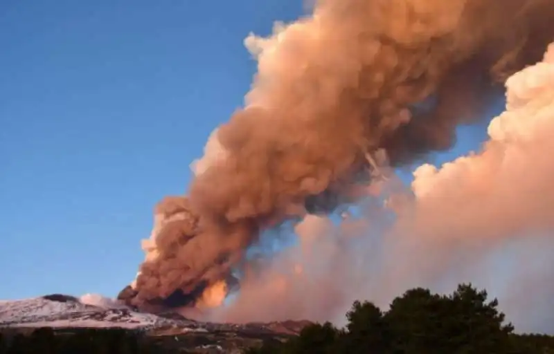 eruzione etna 11