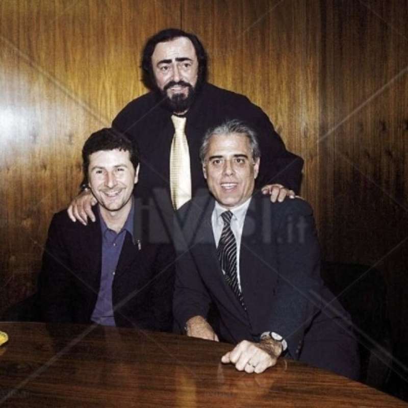 fabio fazio luciano pavarotti teo teocoli sanremo 2000