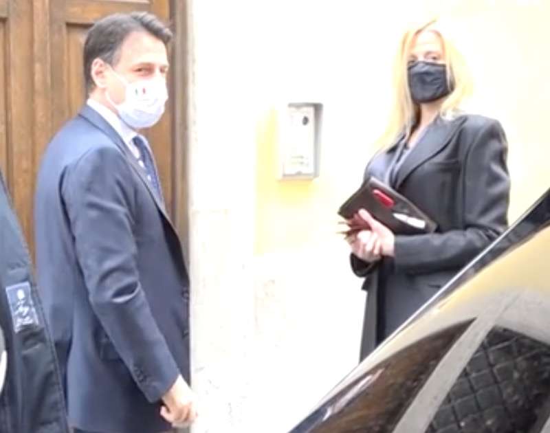 GIUSEPPE CONTE E OLIVIA PALADINO