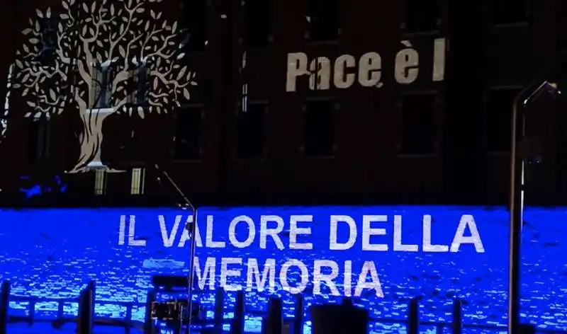 installazione luminosa per ricordare giovanni palatucci 2