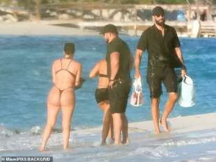 kardashian in vacanza 1