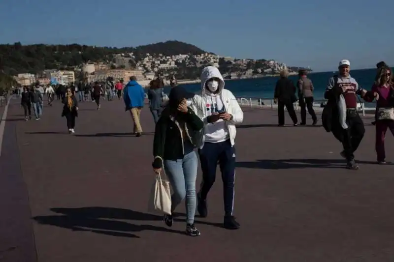 la promenade a nizza durante il covid