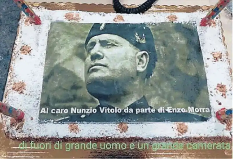 la torta con mussolini