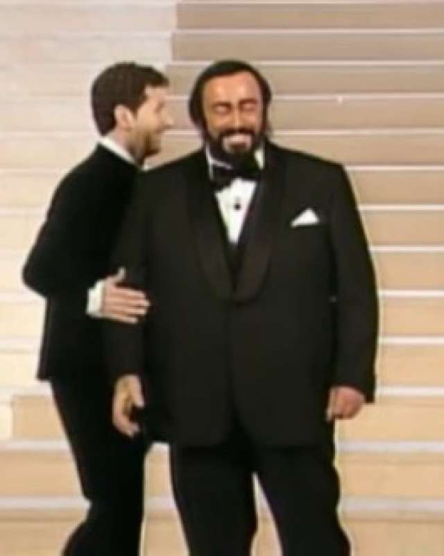 luciano pavarotti fabio fazio sanremo 2000 2