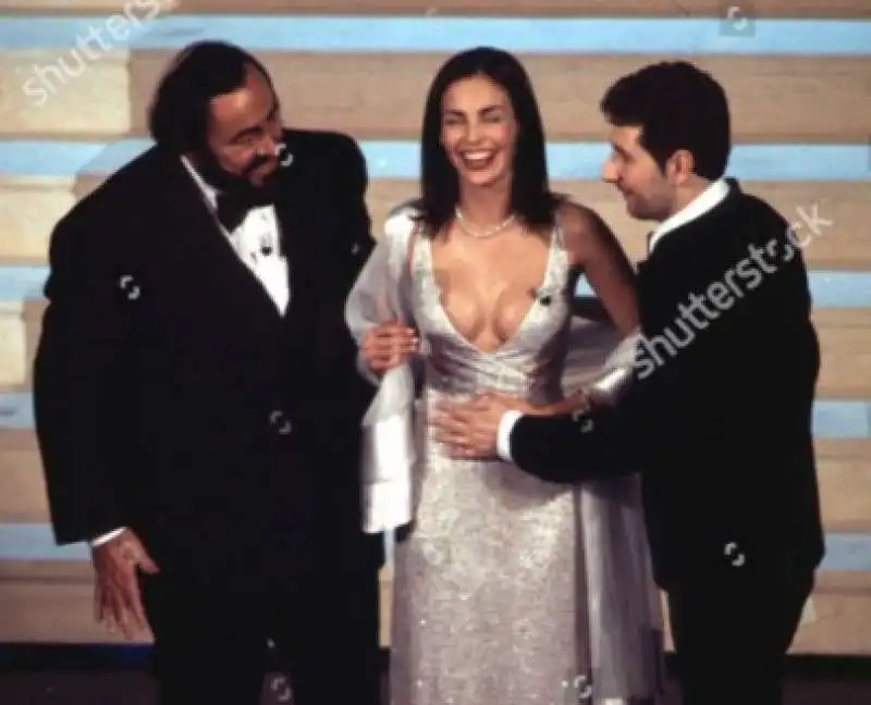 luciano pavarotti ines sastre fabio fazio sanremo 2000