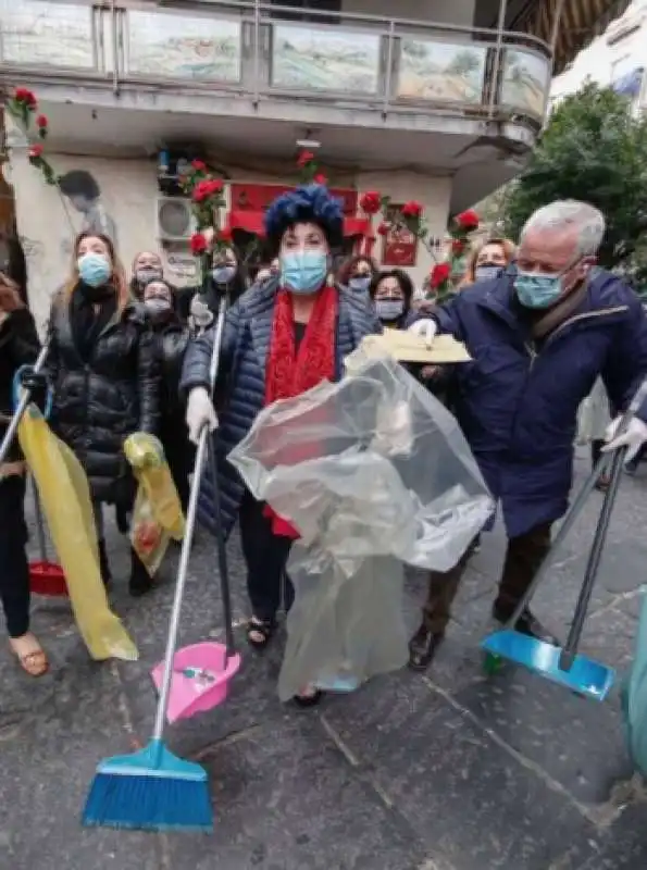 marisa laurito tra i vicoli di forcella 6