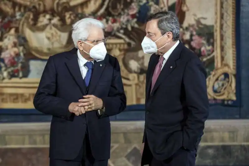 mattarella e mario draghi al quirinale 