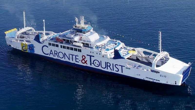 nave caronte & tourist