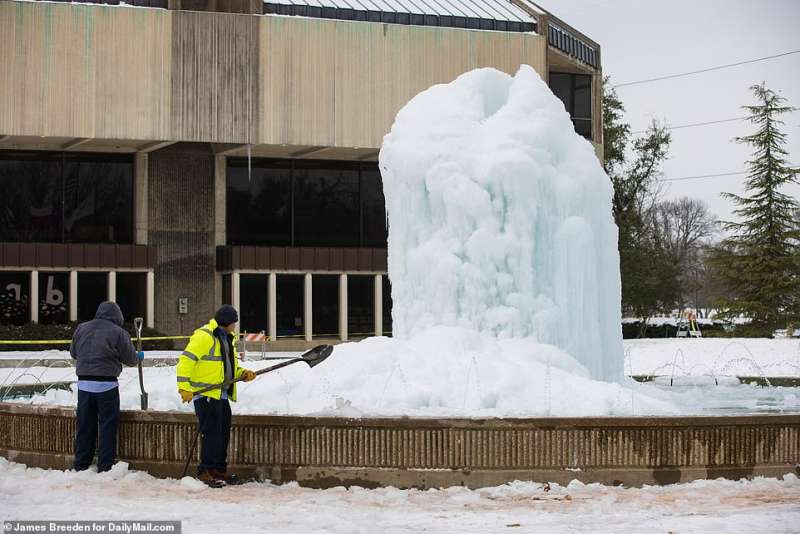 neve e gelo in texas 11