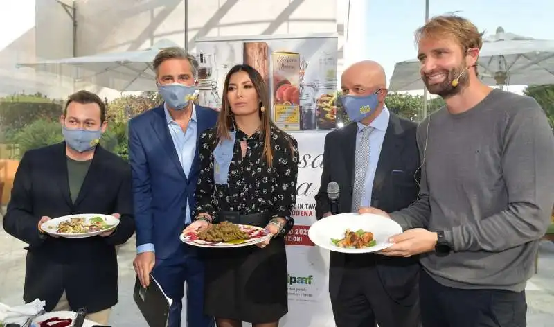 nicola santini beppe convertini elisabetta gregoraci  paolo ferrari  massimiliano rosolino  foto di bacco