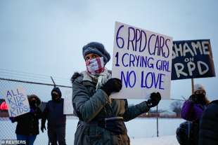 proteste contro la polizia a rochester 1