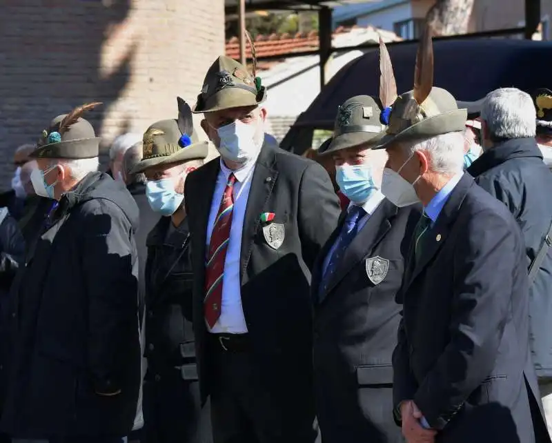 rappresentanza degli alpini per franco marini  foto di bacco