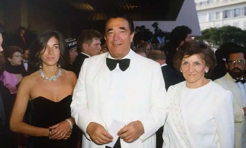 robert maxwell , la moglie e la figlia