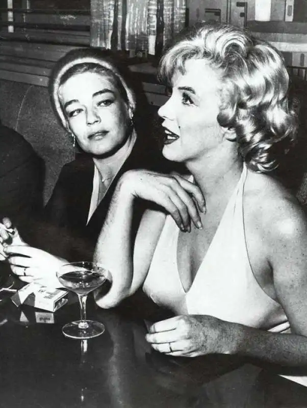 simone signoret  marylin monroe 